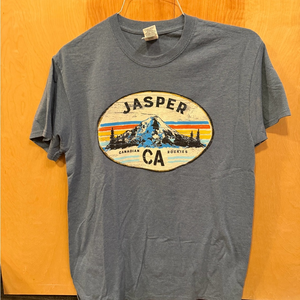 Gildan Jasper CA Blue Graphic Tee